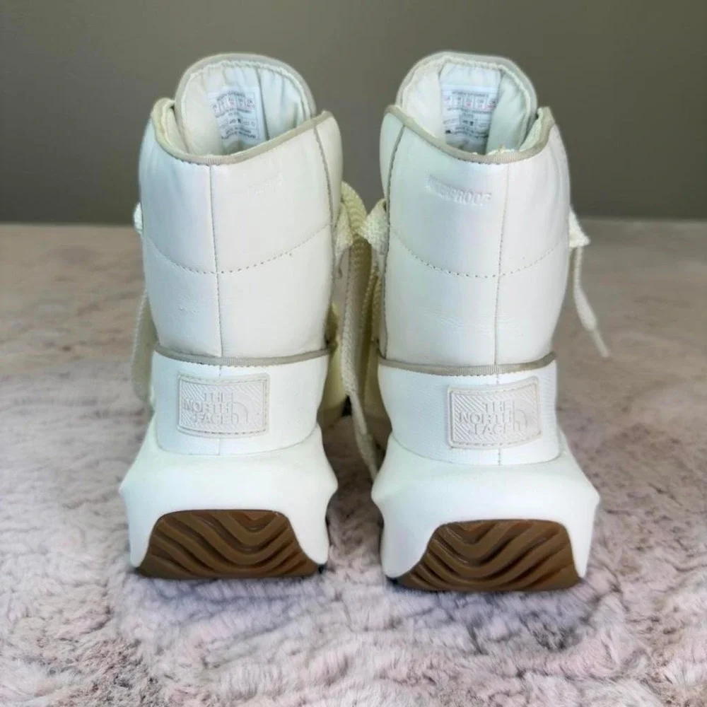 The North Face Platform Winter Boots – Cream / Ivory‎